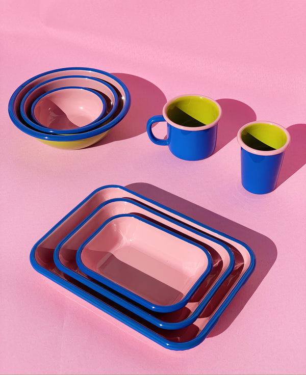 BAKING DISH - soft pink with electric blue rim